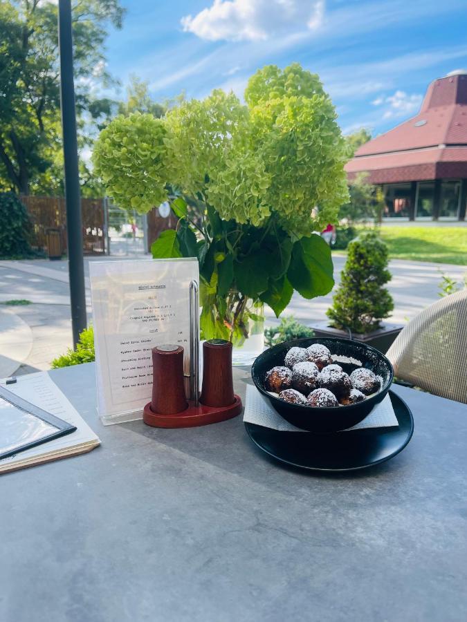 Villa Hotel Szálloda 4*