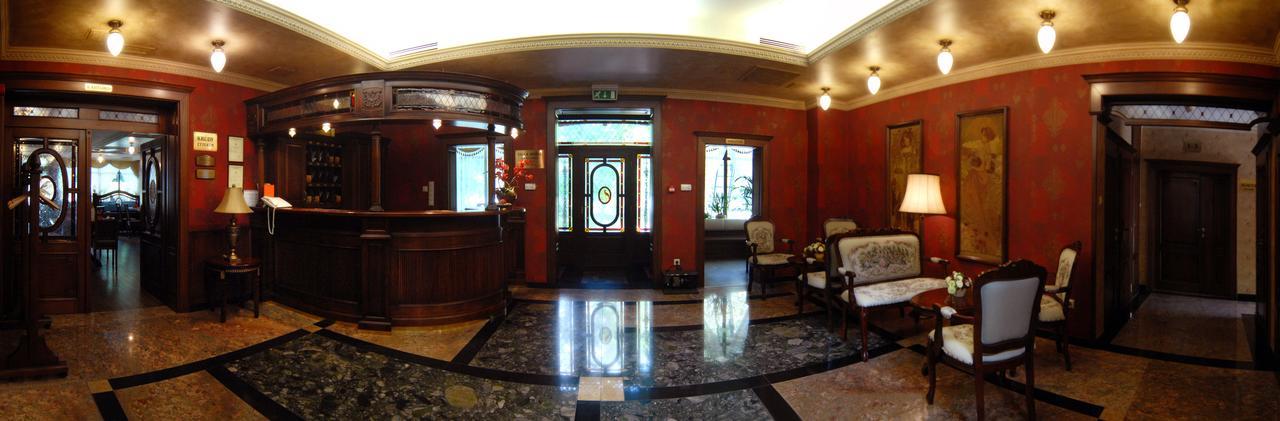 Villa Hotel 4*
